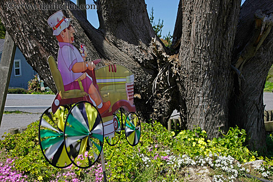 farmer-tractor-wind-ornament.jpg