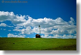 images/California/Sonoma/Scenics/windmill-n-clouds.jpg