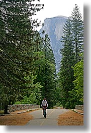 images/California/Yosemite/Bikes/jill-on-bike-1.jpg