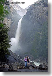 images/California/Yosemite/Falls/YosemiteFalls/jill-n-chase-yosemite-falls-3.jpg