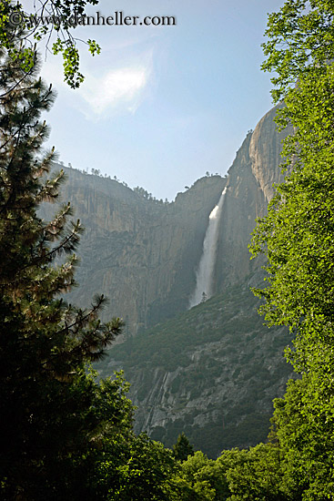 yosemite-falls-02.jpg