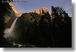 images/California/Yosemite/Falls/YosemiteFalls/yosemite-falls-star-trails-02.jpg