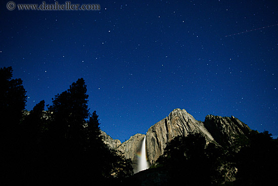 yosemite-falls-star-trails-06.jpg