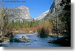images/California/Yosemite/MirrorLake/frozen-lake-2.jpg