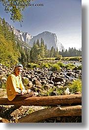 images/California/Yosemite/Mountains/ElCapitan/el_capitan-merced-rvr-10.jpg