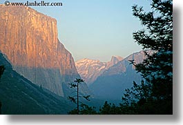 images/California/Yosemite/Mountains/ElCapitan/el_capitan-n-half_dome-n-sunset-01.jpg