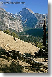images/California/Yosemite/Mountains/HalfDome/half_dome-n-rockface-2.jpg