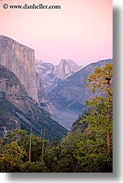 images/California/Yosemite/Mountains/HalfDome/half_dome-n-valley.jpg