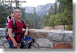 images/California/Yosemite/People/Jack/dan-carrying-jack-1.jpg