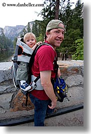 images/California/Yosemite/People/Jack/dan-carrying-jack-2.jpg