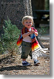 images/California/Yosemite/People/Jack/jack-in-colorful-poncho-a.jpg