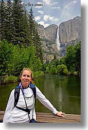 images/California/Yosemite/People/jill-n-yosemite-falls-2.jpg
