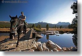 images/California/Yosemite/People/ranger-on-horse-5.jpg