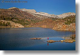 images/California/Yosemite/Scenics/red-fisherman-n-lake-1.jpg