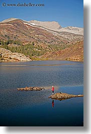 images/California/Yosemite/Scenics/red-fisherman-n-lake-2.jpg