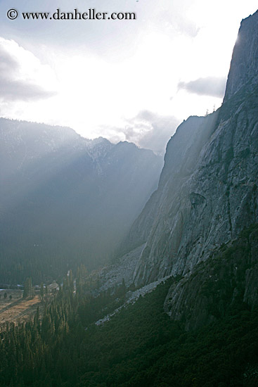 mtns-n-valley-w-sunbeams-5.jpg