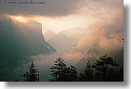 images/California/Yosemite/ValleyView/yosemite-valley-dawn-05.jpg