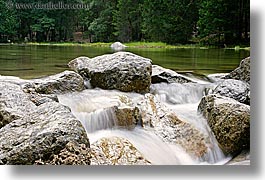 images/California/Yosemite/Water/rocky-river-stream-4.jpg