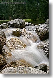 images/California/Yosemite/Water/rocky-river-stream-5.jpg