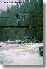 images/California/Yosemite/Water/swing-bridge-2.jpg