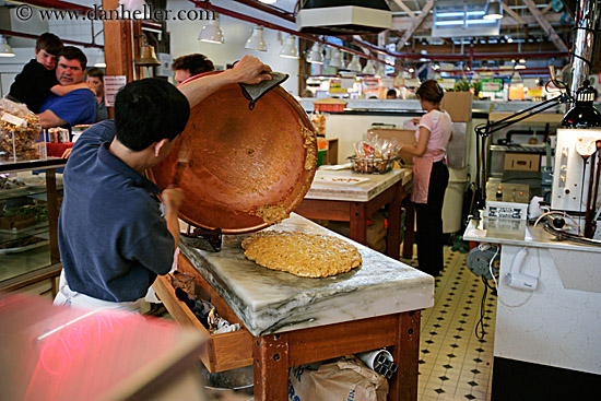 peanut-brittle-maker-3.jpg