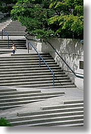 images/Canada/Vancouver/Misc/stairs-n-kid.jpg