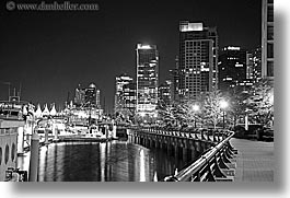 images/Canada/Vancouver/Nite/vancouver-nite-citscape-bw.jpg