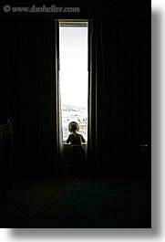 images/Canada/Vancouver/People/Jack/jack-looking-out-window-1.jpg