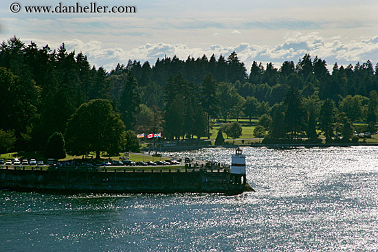 stanley-park-lighthouse.jpg