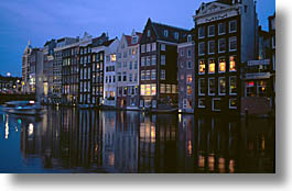 images/Europe/Amsterdam/Street/night03.jpg