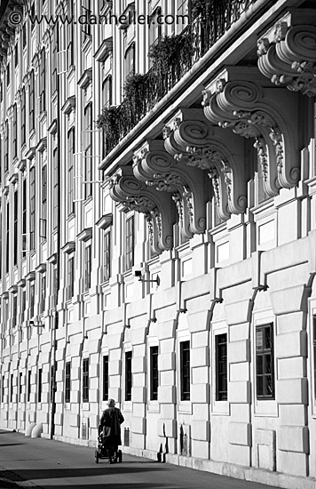 old-lady-bldg-1-bw.jpg