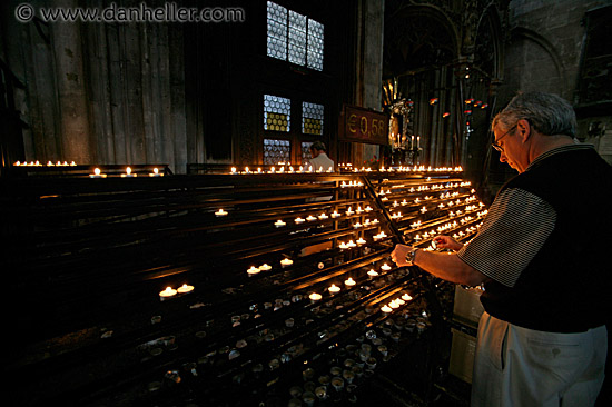 st-stephens-candles.jpg