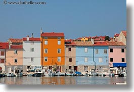 images/Europe/Croatia/Cres/boats-harbor-town-06.jpg