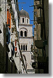 images/Europe/Croatia/Dubrovnik/Architecture/colorful-shutters-n-tower.jpg