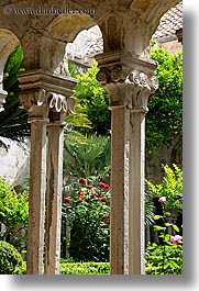 images/Europe/Croatia/Dubrovnik/Architecture/franciscan-monastery-cloisters-2.jpg