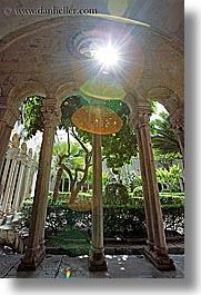 images/Europe/Croatia/Dubrovnik/Architecture/franciscan-monastery-cloisters-7.jpg
