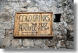 images/Europe/Croatia/Dubrovnik/CliffCafe/view-sign-2.jpg