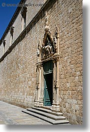 images/Europe/Croatia/Dubrovnik/DoorsWins/green-door-3.jpg