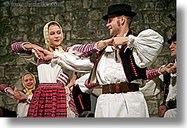 images/Europe/Croatia/Dubrovnik/FolkDancing/Couples/couples-dancing-09.jpg