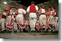 images/Europe/Croatia/Dubrovnik/FolkDancing/Group/group-dancing-02.jpg