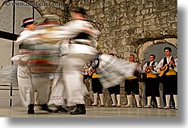 images/Europe/Croatia/Dubrovnik/FolkDancing/Group/group-dancing-03.jpg