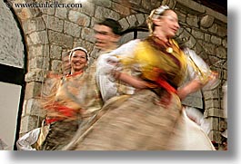 images/Europe/Croatia/Dubrovnik/FolkDancing/Group/group-dancing-15.jpg