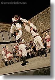 images/Europe/Croatia/Dubrovnik/FolkDancing/Men/men-dancing-06.jpg