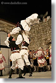 images/Europe/Croatia/Dubrovnik/FolkDancing/Men/men-dancing-07.jpg
