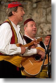 images/Europe/Croatia/Dubrovnik/FolkDancing/Musicians/guitar-singers-1.jpg