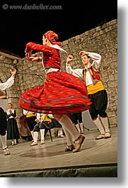 images/Europe/Croatia/Dubrovnik/FolkDancing/Women/woman-spinning-1.jpg