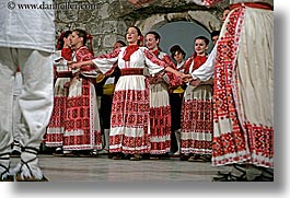 images/Europe/Croatia/Dubrovnik/FolkDancing/Women/women-dancing.jpg