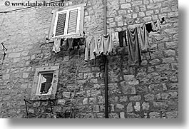 images/Europe/Croatia/Dubrovnik/Laundry/hanging-laundry-03-bw.jpg