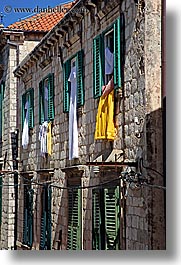 images/Europe/Croatia/Dubrovnik/Laundry/hanging-laundry-04.jpg