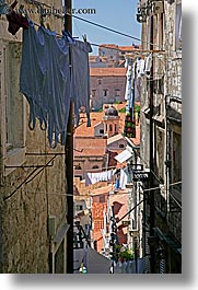 images/Europe/Croatia/Dubrovnik/Laundry/hanging-laundry-05.jpg